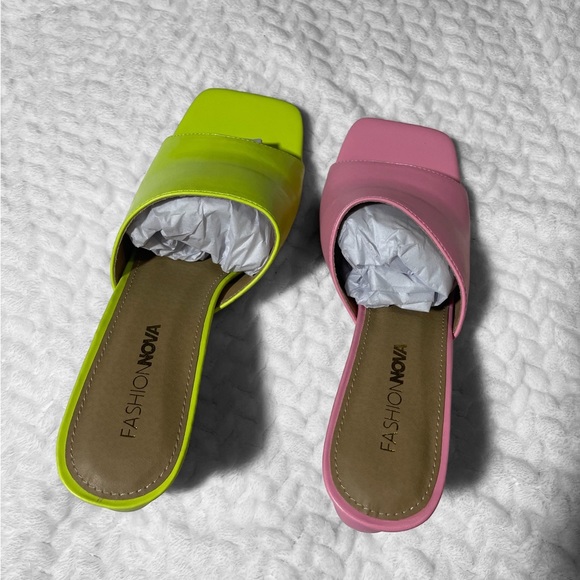 Beautiful Heart Shaped Heels 🩷 - Picture 5 of 10